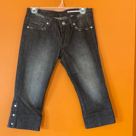 Buffalo jeans by David Bitton size 27 Capri pants in black denim. - Picture 1 of 11